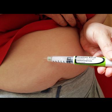 東京で糖尿病の専門治療を行う高橋医院は肥満の方へ適切な食事を指導します